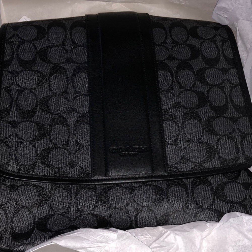 Men’s Coach CHS MAP BAG